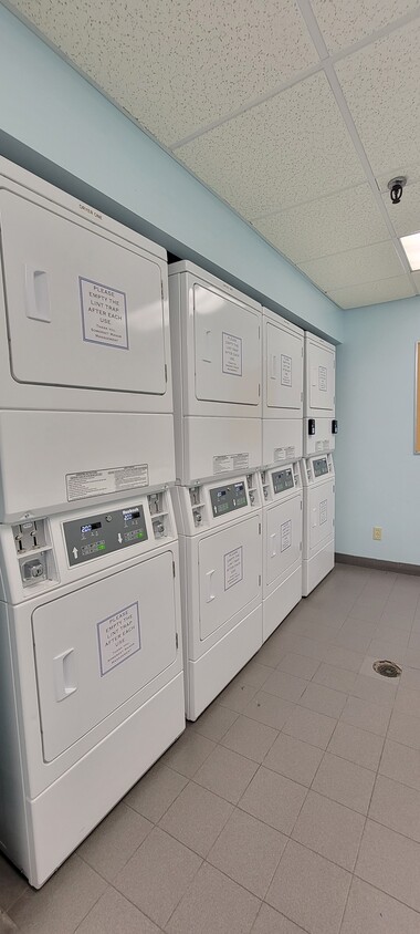 Building Photo - Somerset Manor/ Le Quai D'Orsay