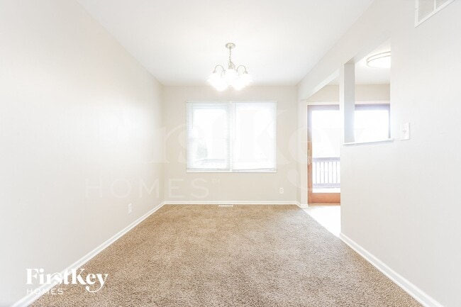 Building Photo - 1939 Ashwood Ln