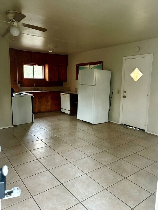 Foto del edificio - 5958 Skylane Dr