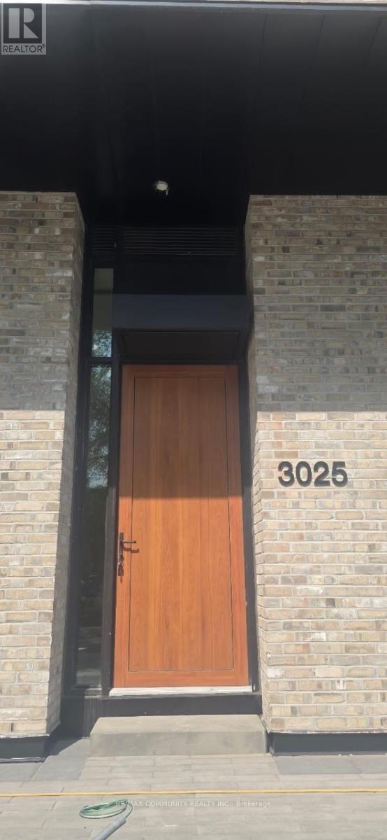 Building Photo - 3025 Novar Rd