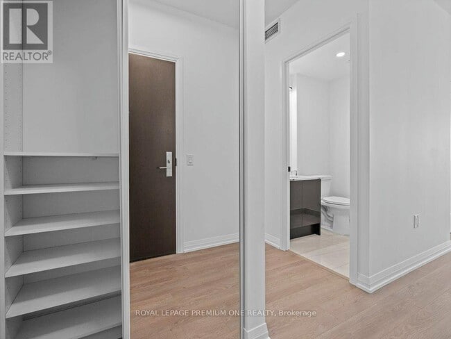 Photo du bâtiment - 9000-9000 Jane St