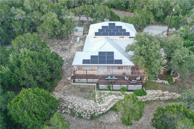 Building Photo - 3210 R O Dr