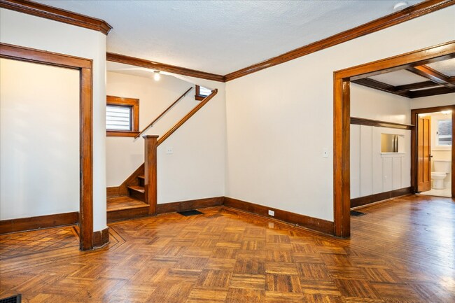 Building Photo - 364 Rosewood Terrace