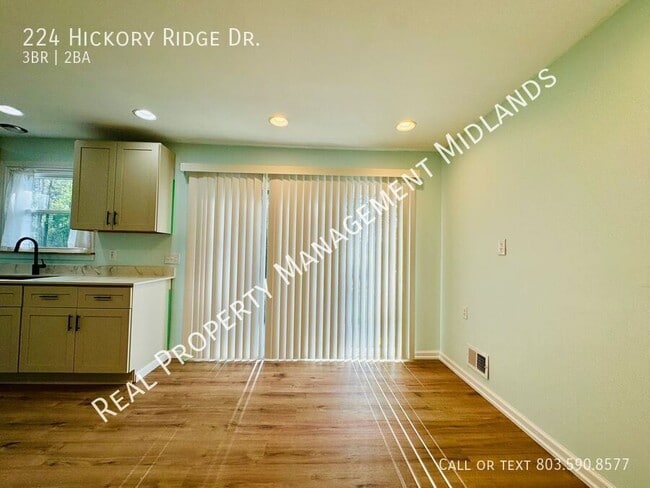 Building Photo - 224 Hickory Ridge Dr