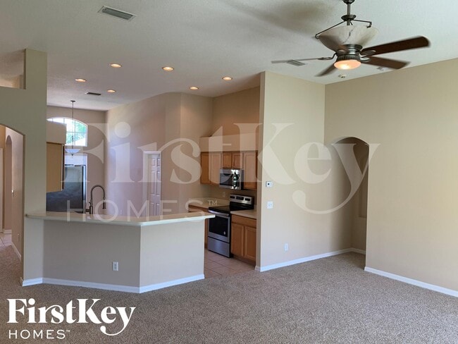 Building Photo - 11703 Grove Arcade Dr