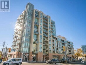 Building Photo - 3391-3391 Bloor St W
