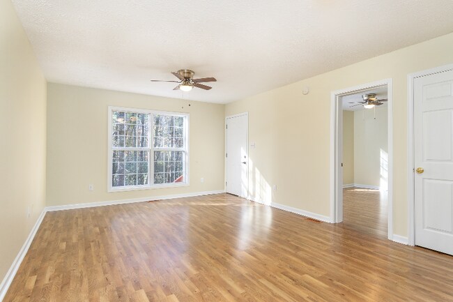 Foto del edificio - 123 Whitaker Rd