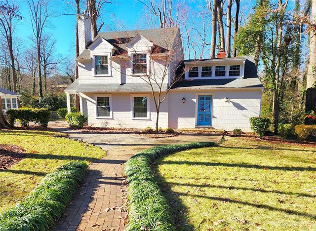 Building Photo - 220 W Colonial Dr
