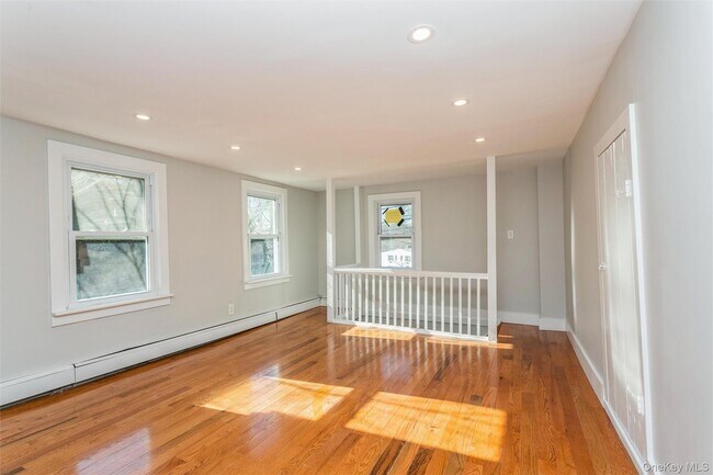 Building Photo - 45 N Ridge St