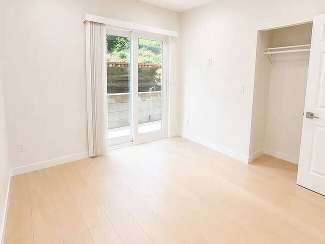 Foto del edificio - 13794 Marchant Ave