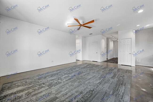 Building Photo - 2424 Bermont Red Ln