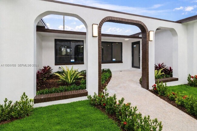 Foto del edificio - 8631 NW 24th Ct