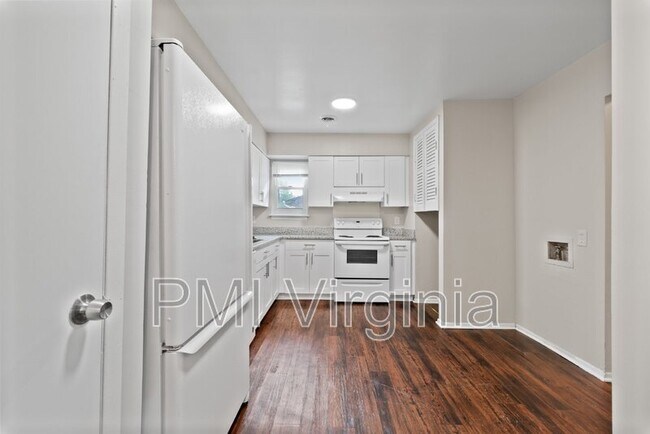 Building Photo - 6433 Edward St