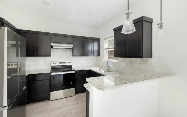 Foto del edificio - 9018 Wellwood St