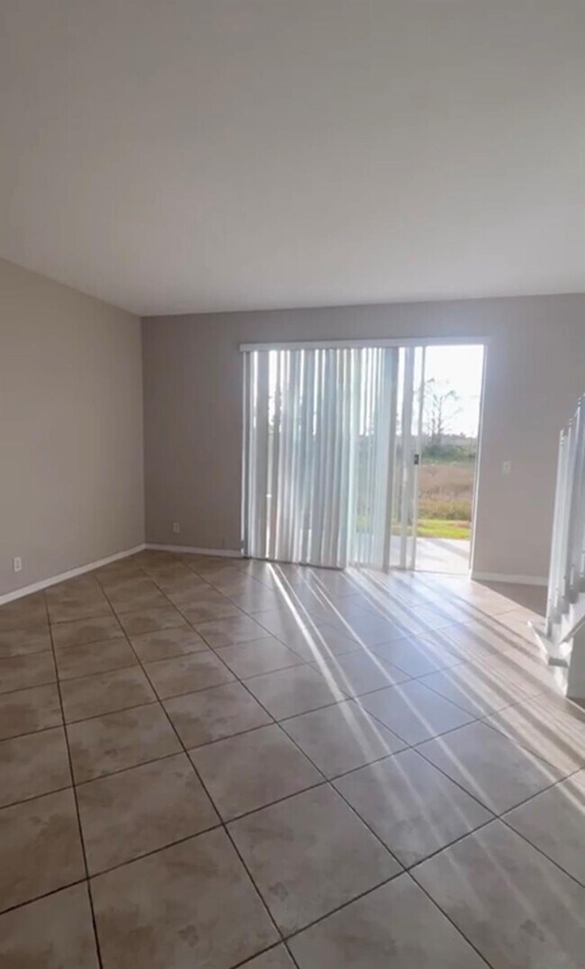 Foto del edificio - 2223 Pasadena Way