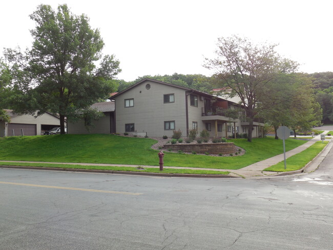 Building Photo - Autumn Ridge Townhomes