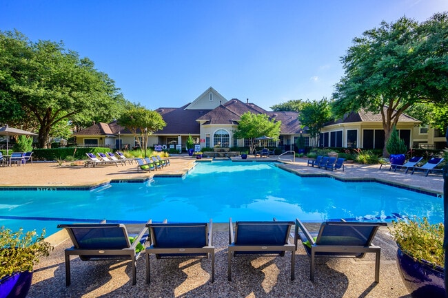 Building Photo - 23Hundred at Ridgeview