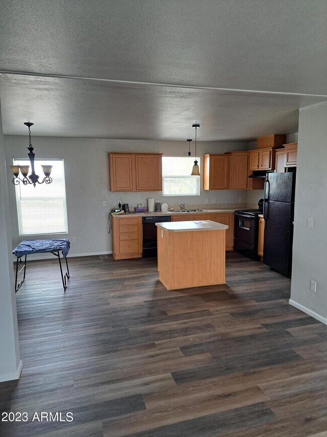 Foto del edificio - 37709 N 17th Pl