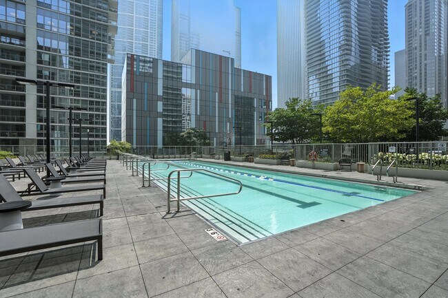 Foto del edificio - 342 E North Water St