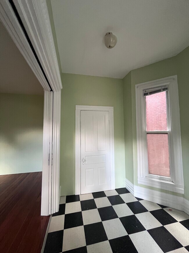 Foto del edificio - 1402 Hepburn Ave