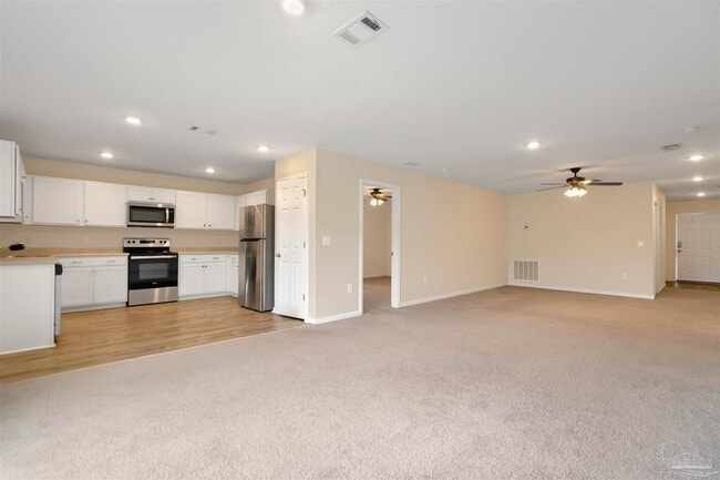 Building Photo - 8724 Schooner Ln
