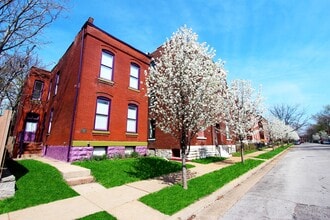 Building Photo - 2267 Indiana Ave