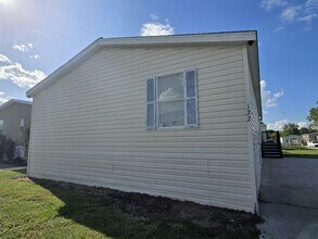 Building Photo - 1123 Walt Williams Rd