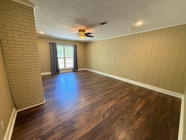 Building Photo - 1097 Wolfe Rd