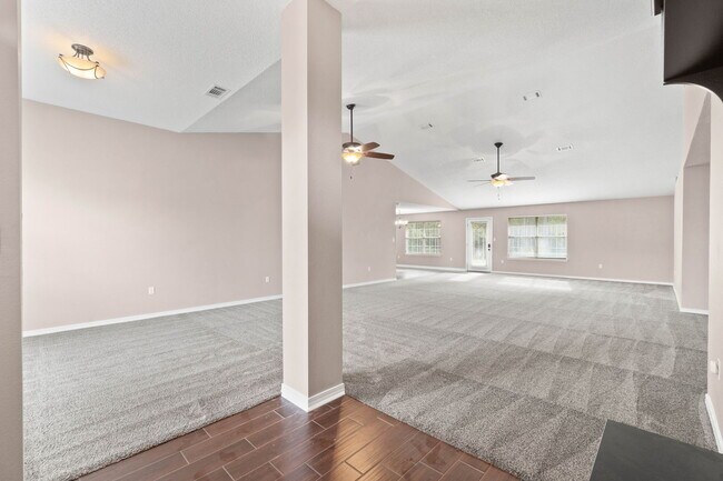 Building Photo - 2363 Sunrise Dr