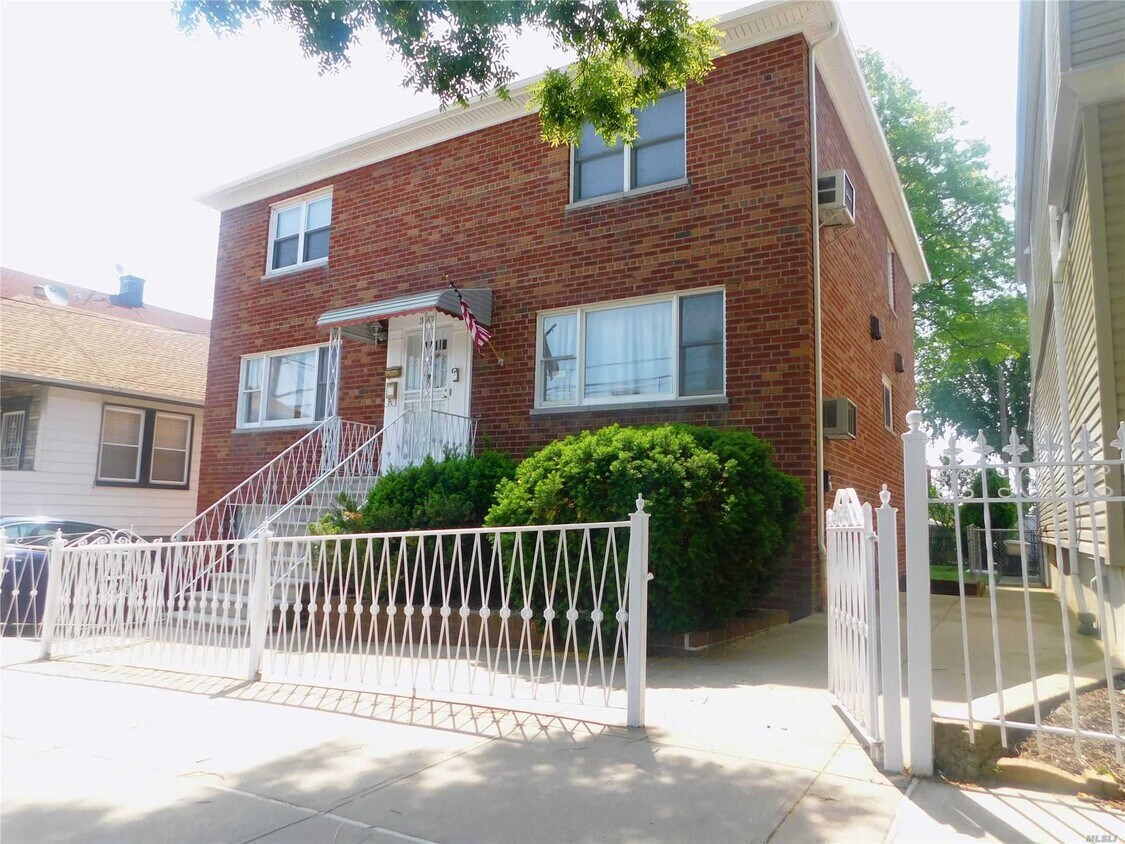 Primary Photo - 3008 Barkley Ave
