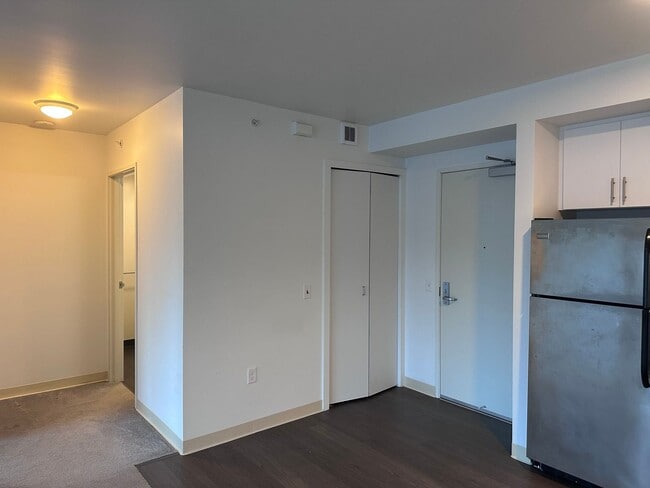 Foto del edificio - Beautiful 2 bedrooms 2 bath BMR unit in SOMA