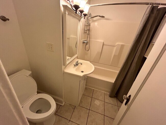 Foto del edificio - 4315 Antisdale St