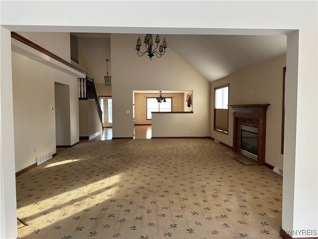 Building Photo - 8047 Laurel Park Ln