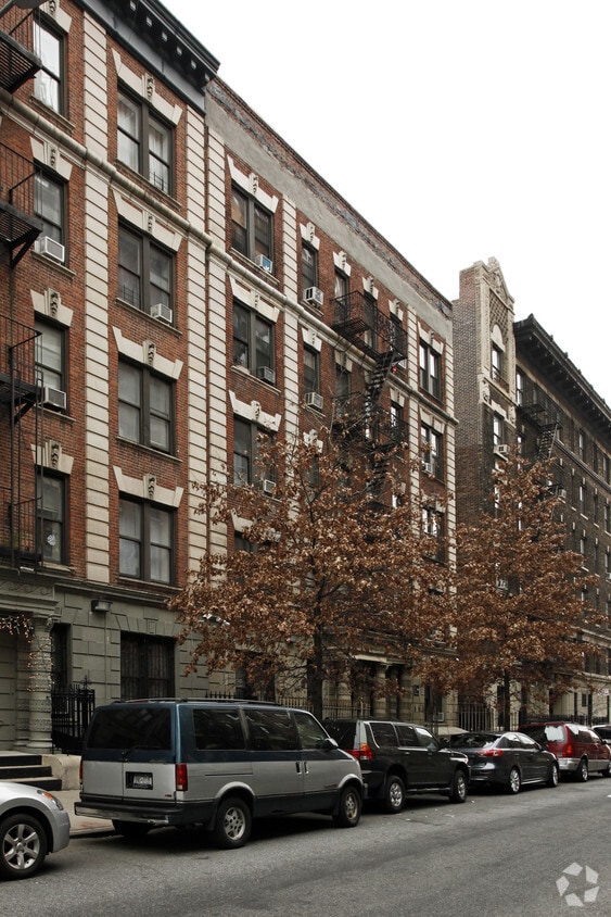 Building Photo - 203 W 108th St
