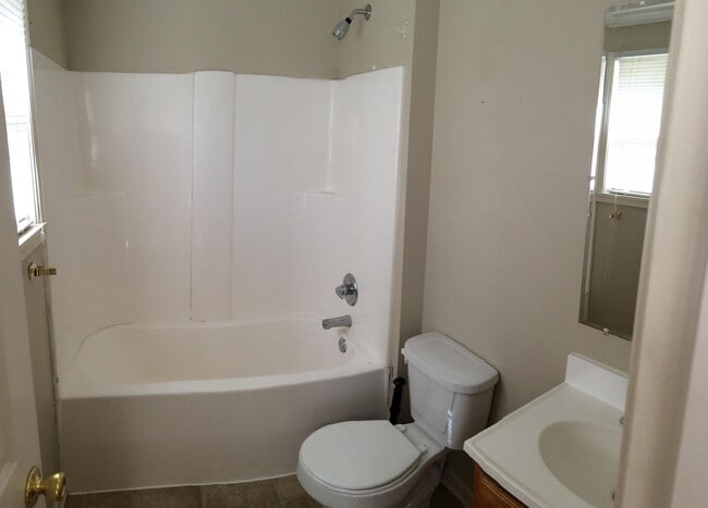 Foto del edificio - 831 Watkins St