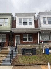 Building Photo - 246 Linton St