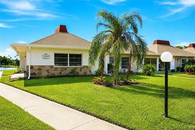 Building Photo - 4344 Tahitian Gardens Cir