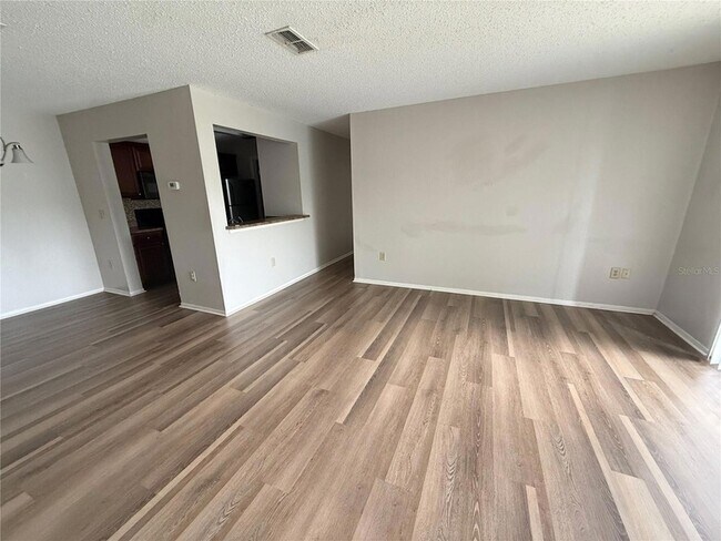 Foto del edificio - 3705 SW 27th St
