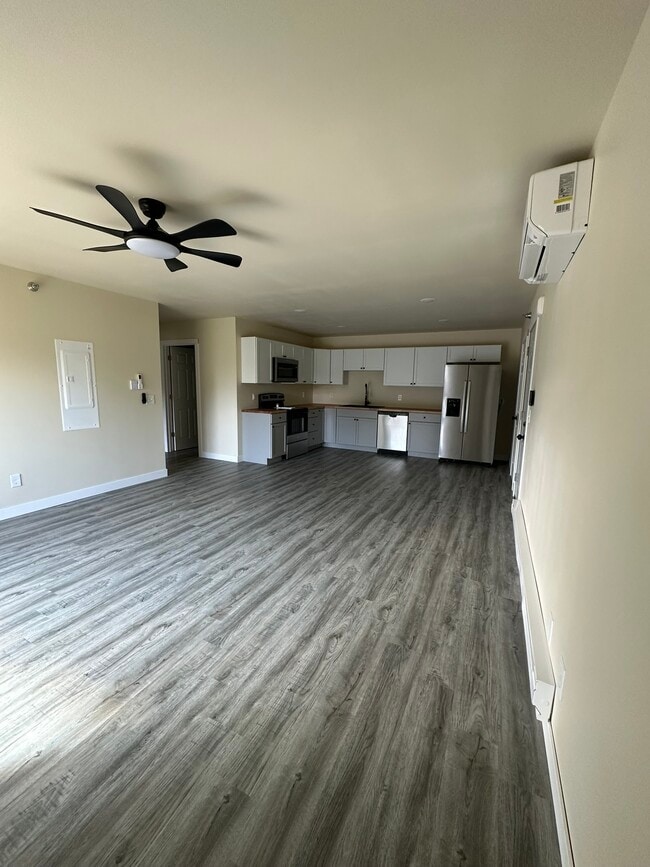 Building Photo - Valley View Estates C