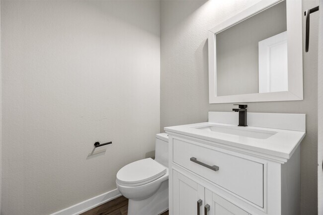 Foto del edificio - 8451 Berry Brush Ln