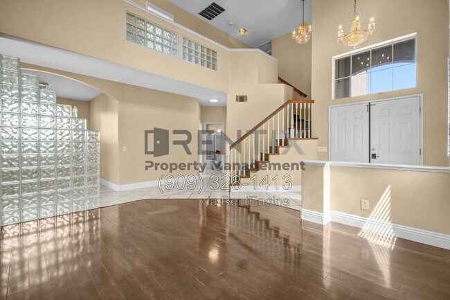 Building Photo - 6694 Cowboy St