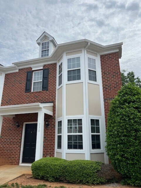 Primary Photo - 2 Bed 2.5 Bath Town Home
