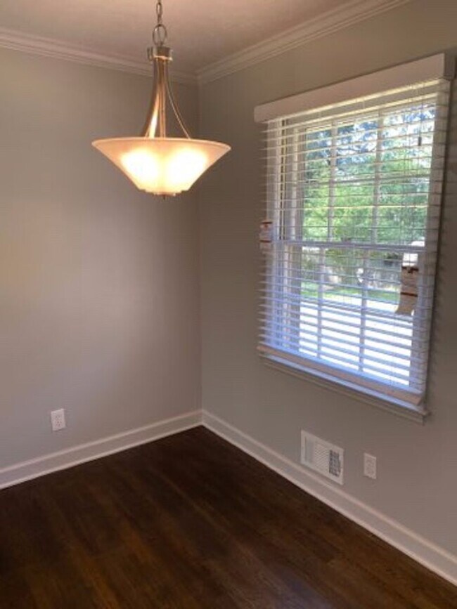 Building Photo - NEW Listing - Lovely, Brick Ranch near His...