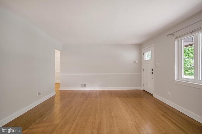 Building Photo - 3111 N Thomas St