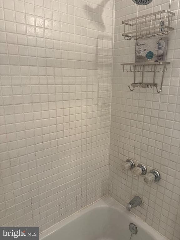 Building Photo - 1121 Arlington Blvd