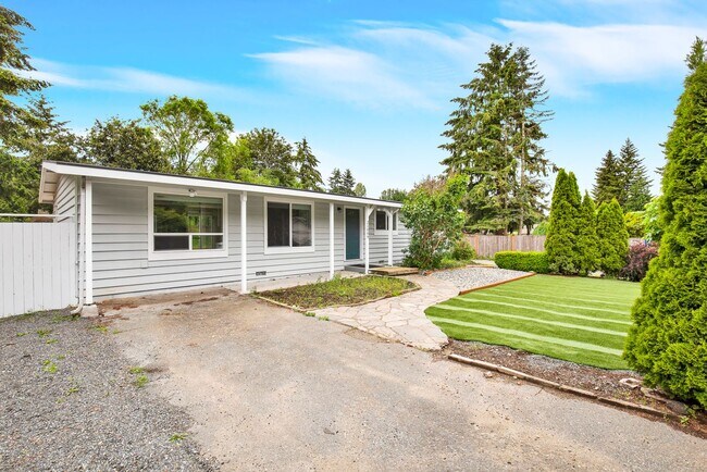 Building Photo - 3 Bedroom Rambler in Union Hill