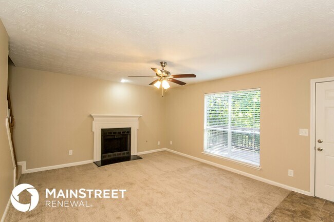 Foto del edificio - 565 Lake Joyce Ln