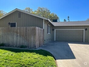 Building Photo - 321 Maynell Ave