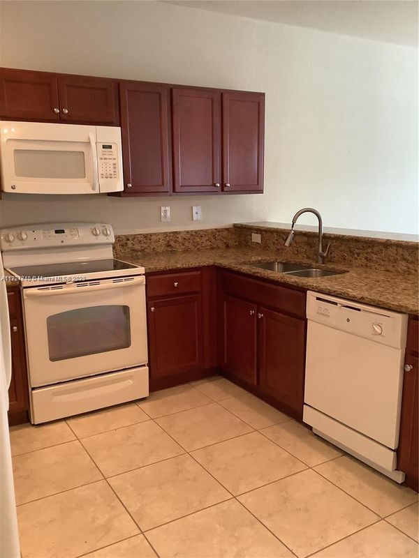 Foto principal - 8879 SW 227th Terrace