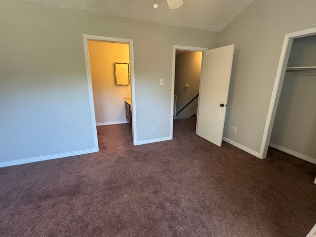 Building Photo - 932 Asheville Dr